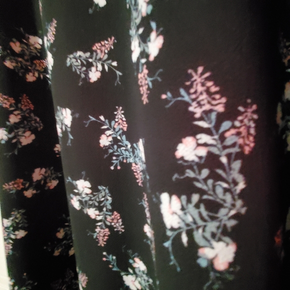 Black midi dress - Picture 3 of 3